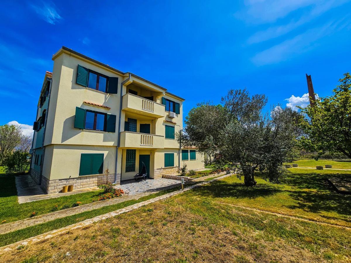 Aenona Sea View Apartments Нін Екстер'єр фото