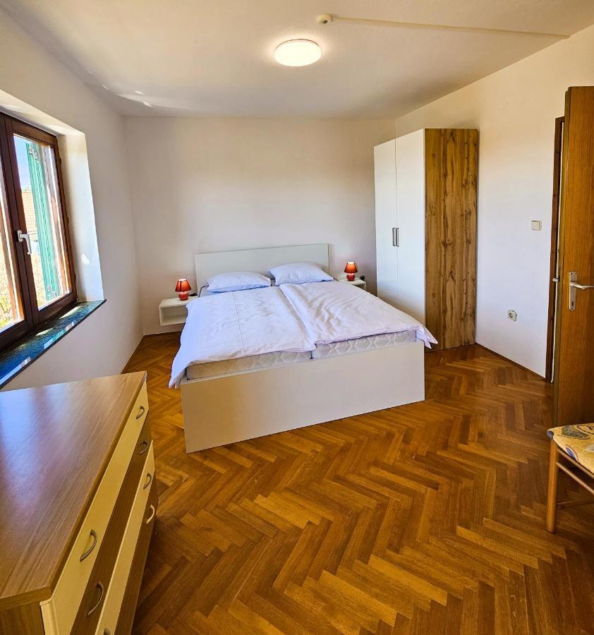 Aenona Sea View Apartments Нін Екстер'єр фото